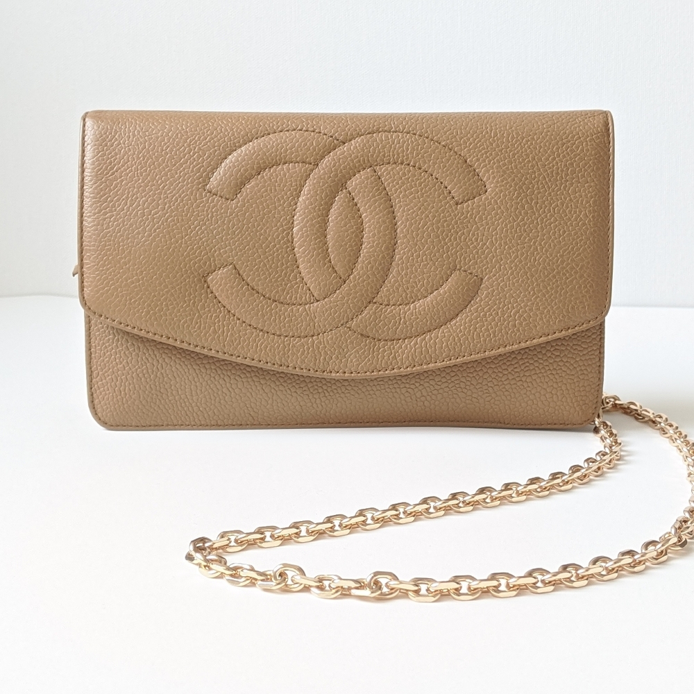 CHANEL Beige Leather Chain Wallet
